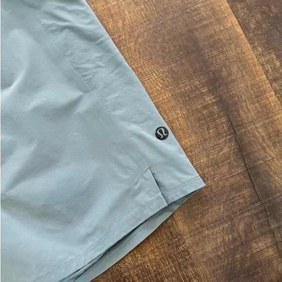 Lululemon Current State Board Short 9" Size 38 - Picture 2 of 8